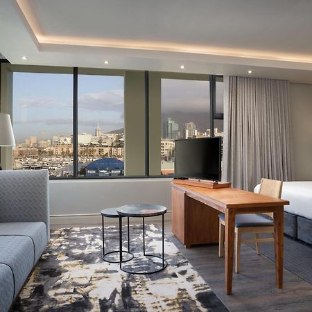 Protea Hotel By Marriott Cape Town Waterfront Breakwater Lodge מראה חיצוני תמונה
