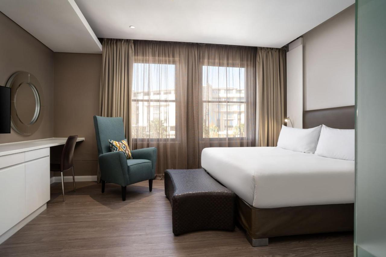 Protea Hotel By Marriott Cape Town Waterfront Breakwater Lodge מראה חיצוני תמונה