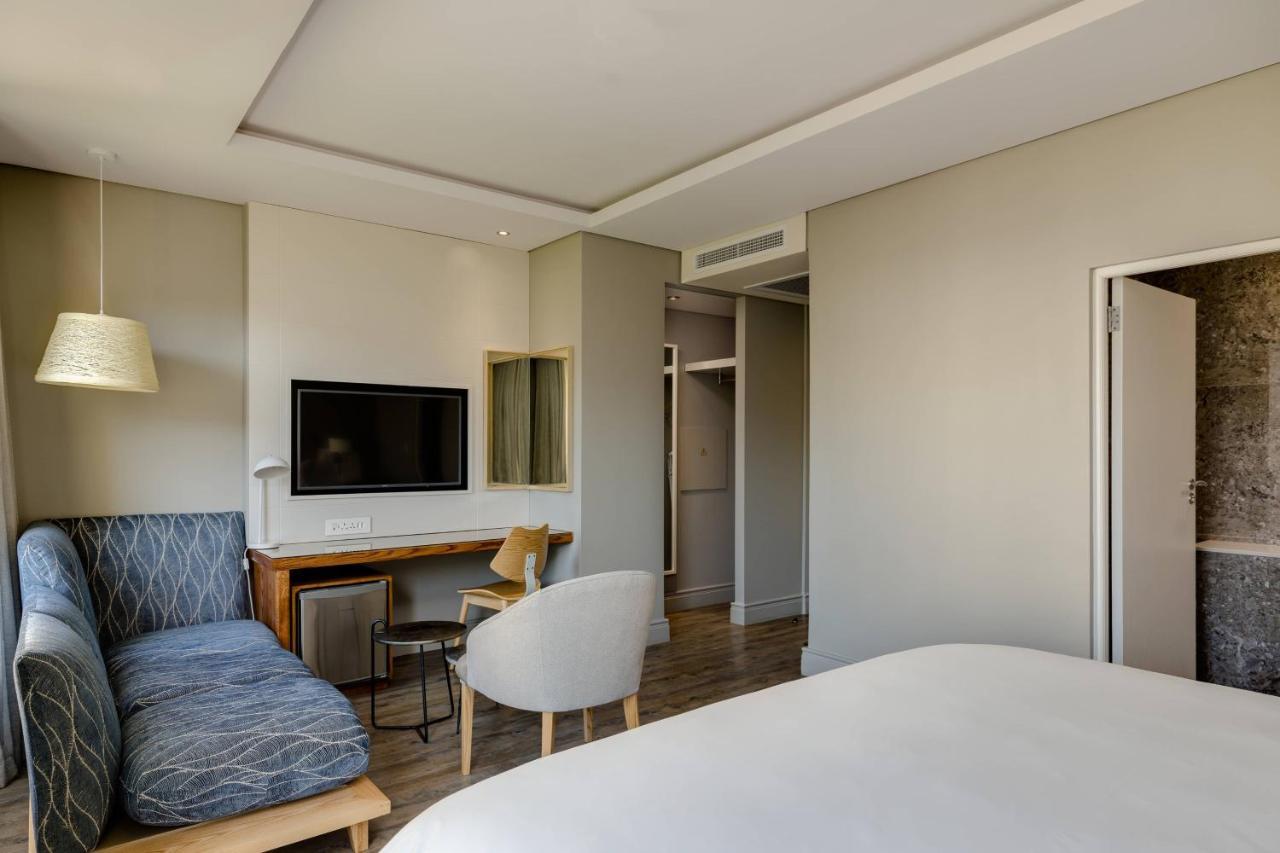 Protea Hotel By Marriott Cape Town Waterfront Breakwater Lodge מראה חיצוני תמונה