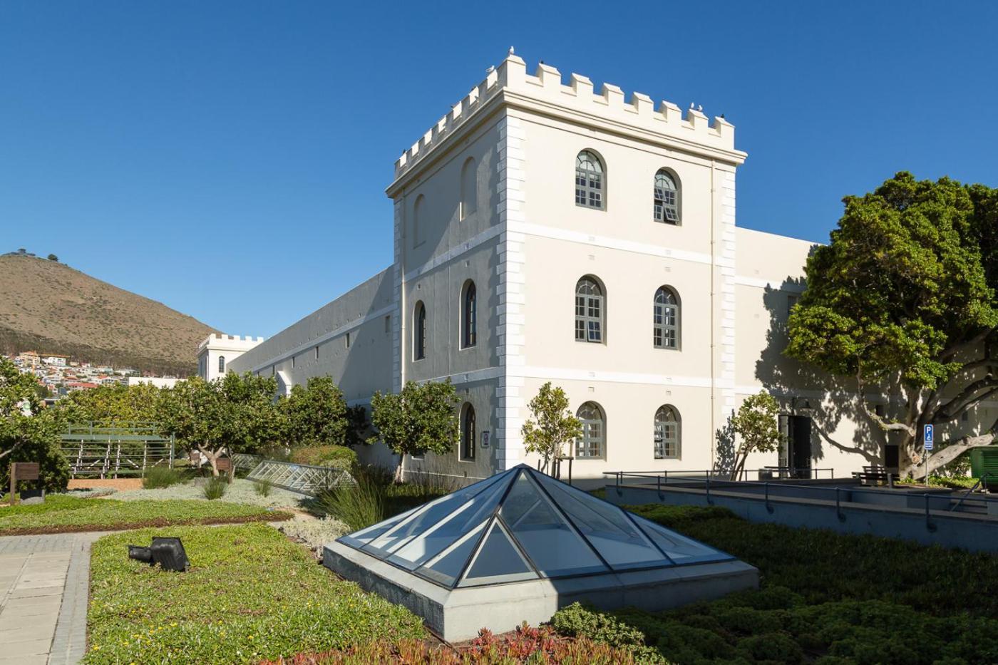 Protea Hotel By Marriott Cape Town Waterfront Breakwater Lodge מראה חיצוני תמונה