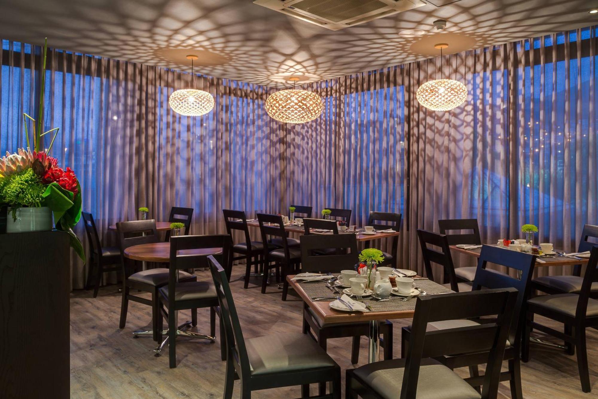 Protea Hotel By Marriott Cape Town Waterfront Breakwater Lodge מראה חיצוני תמונה