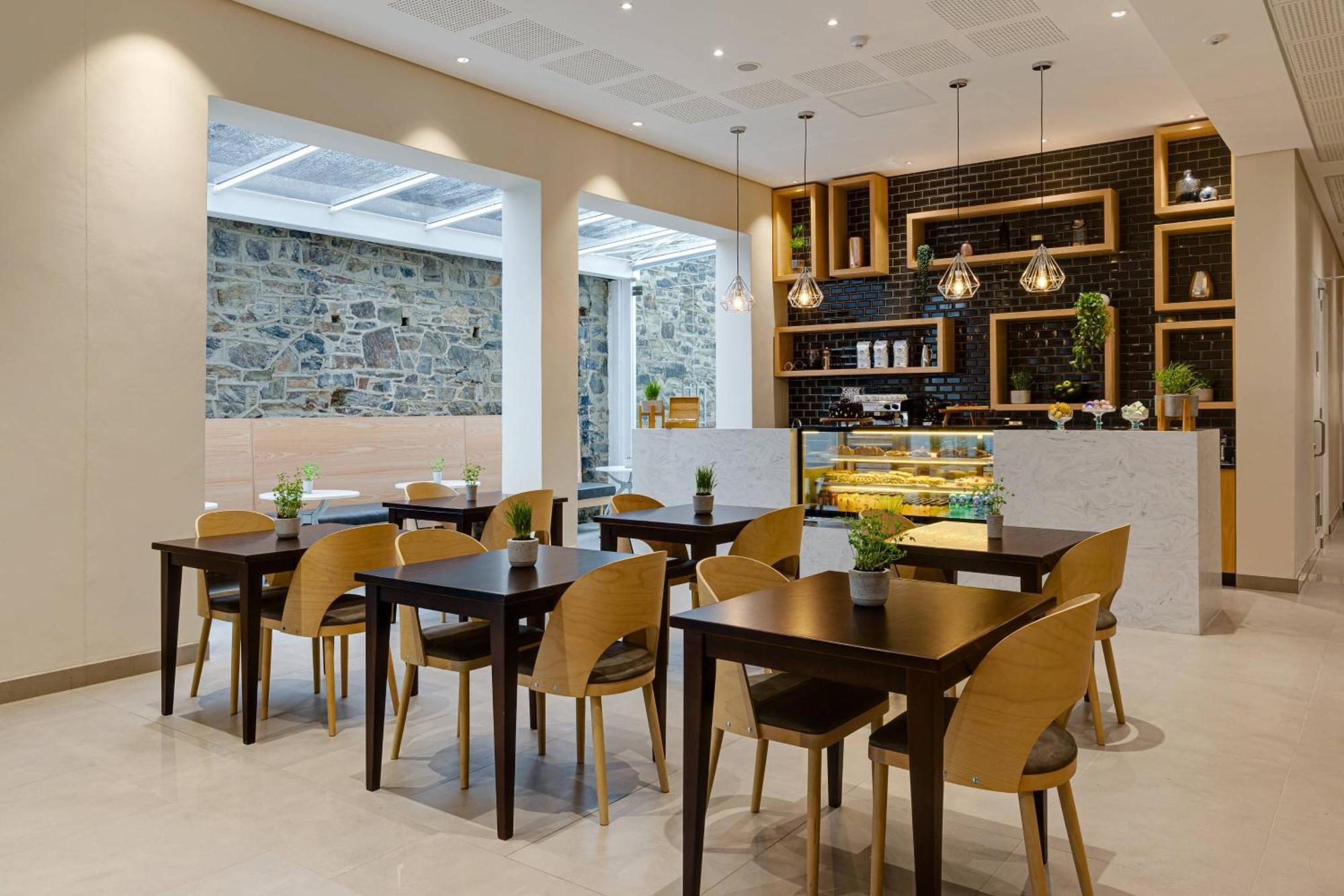 Protea Hotel By Marriott Cape Town Waterfront Breakwater Lodge מראה חיצוני תמונה