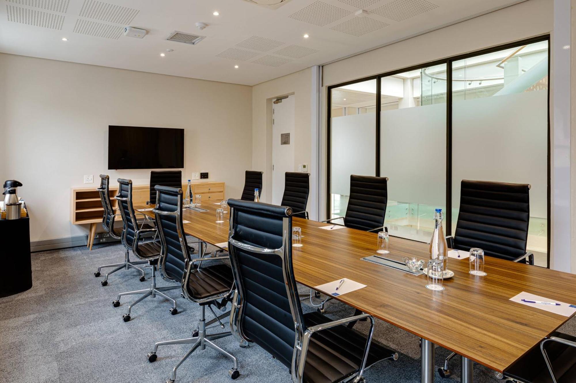 Protea Hotel By Marriott Cape Town Waterfront Breakwater Lodge מראה חיצוני תמונה