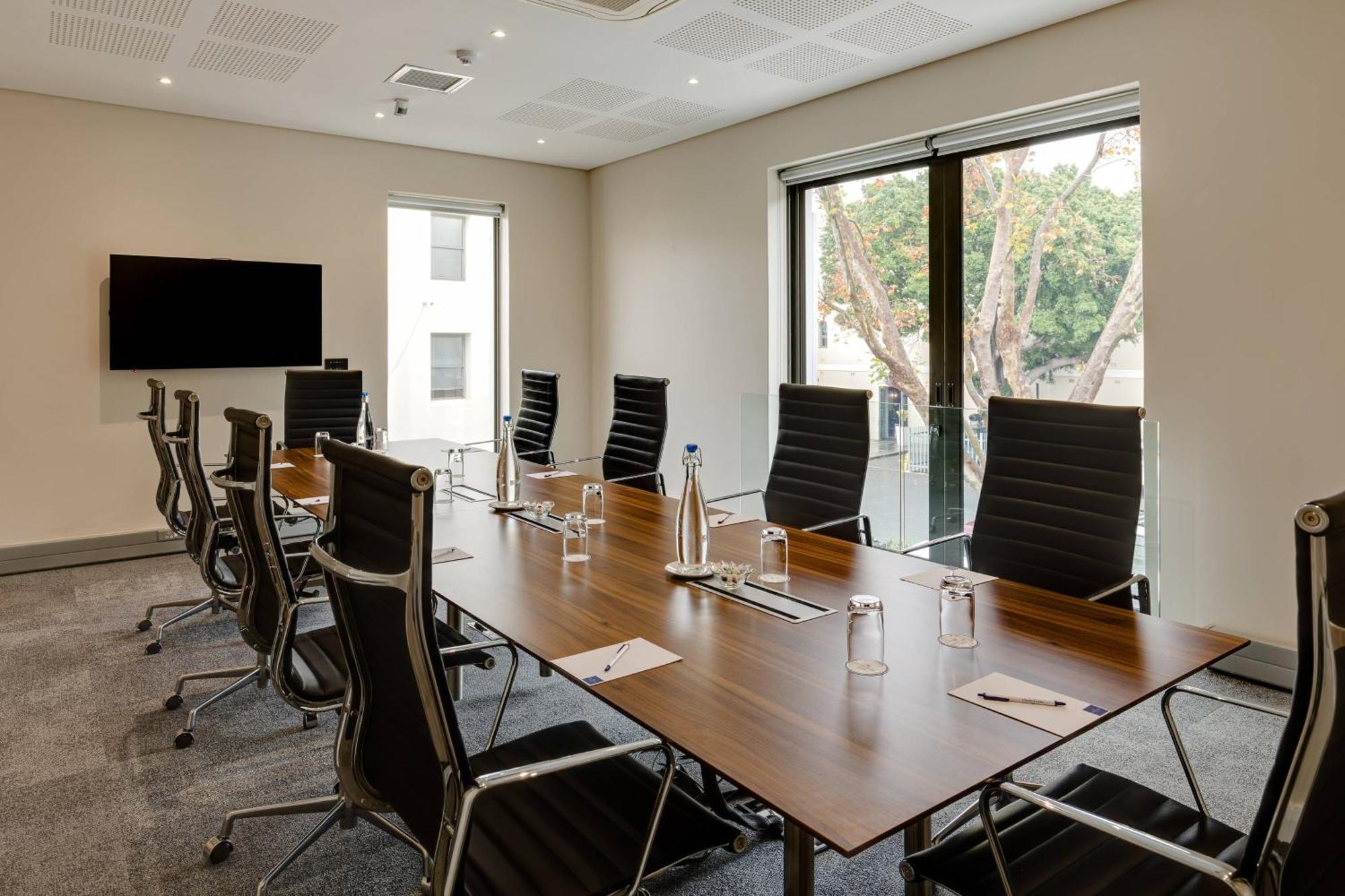 Protea Hotel By Marriott Cape Town Waterfront Breakwater Lodge מראה חיצוני תמונה