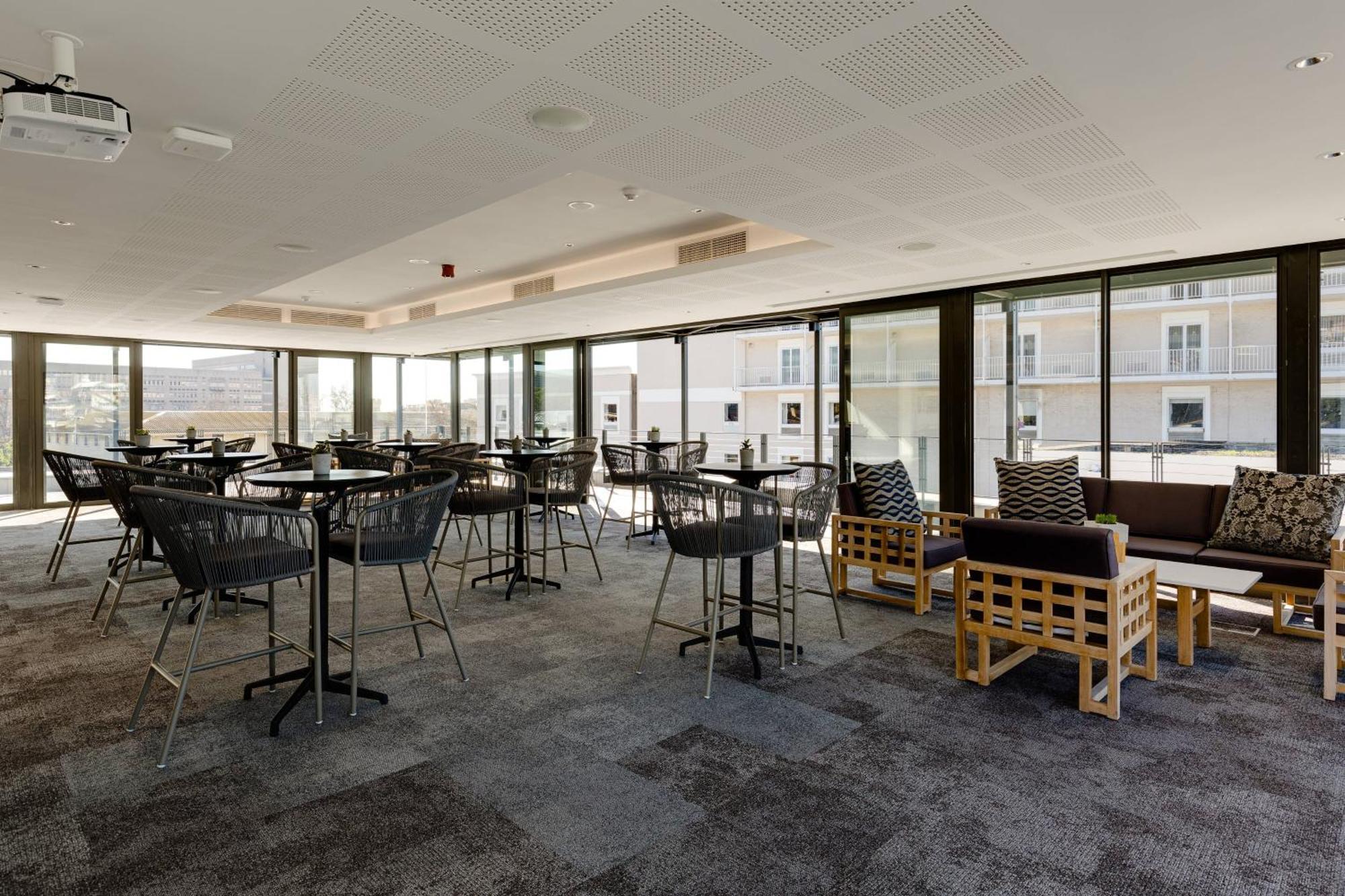Protea Hotel By Marriott Cape Town Waterfront Breakwater Lodge מראה חיצוני תמונה