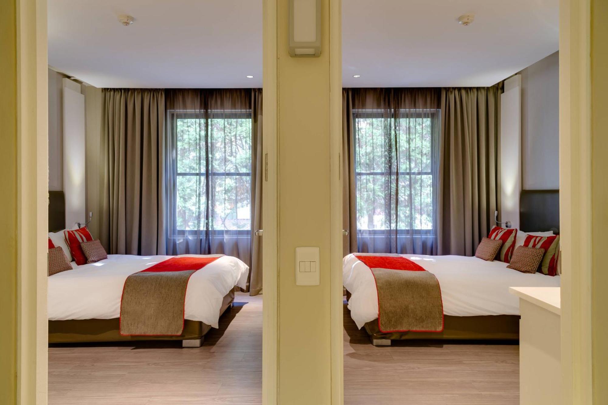 Protea Hotel By Marriott Cape Town Waterfront Breakwater Lodge מראה חיצוני תמונה