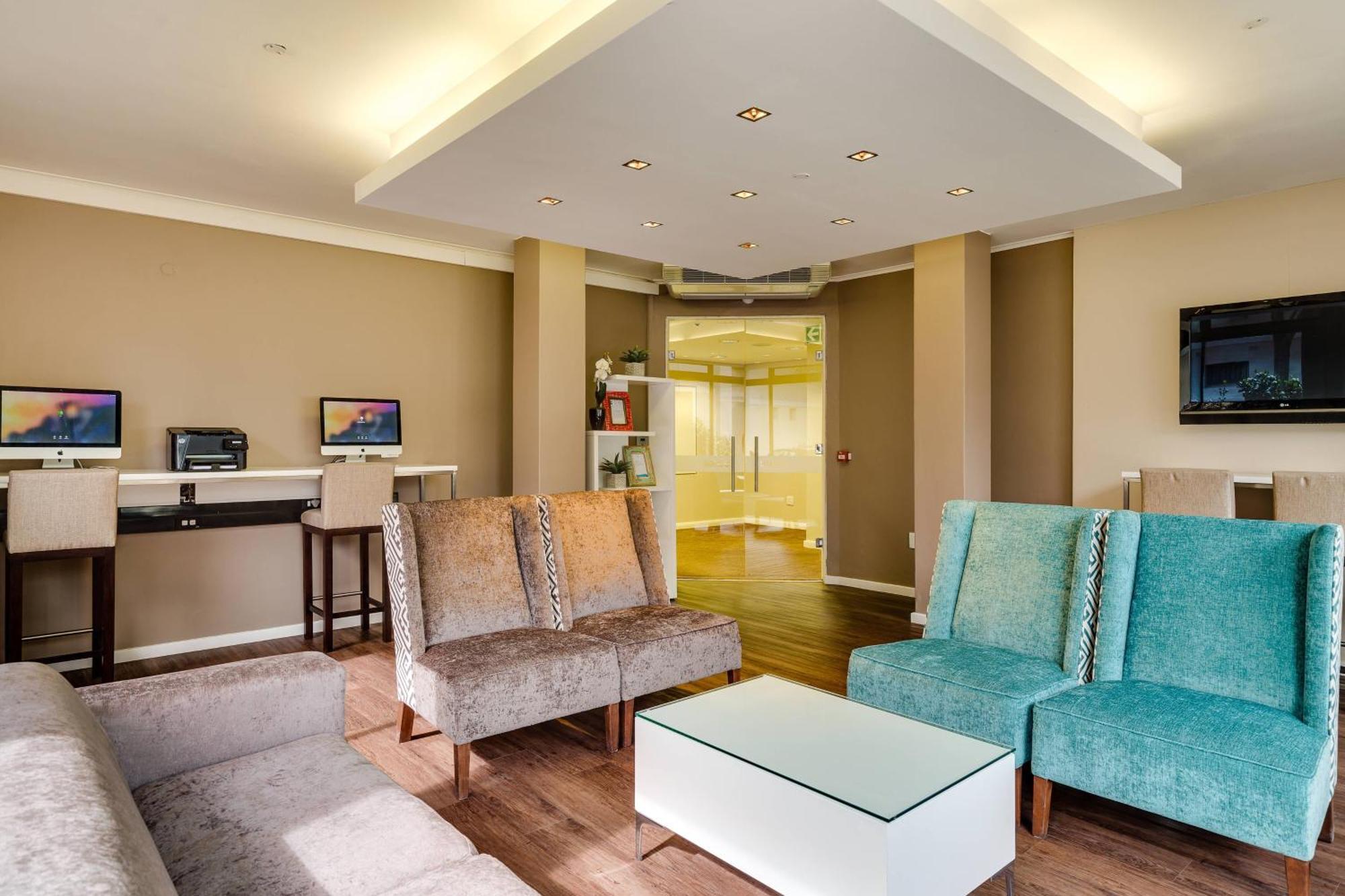 Protea Hotel By Marriott Cape Town Waterfront Breakwater Lodge מראה חיצוני תמונה